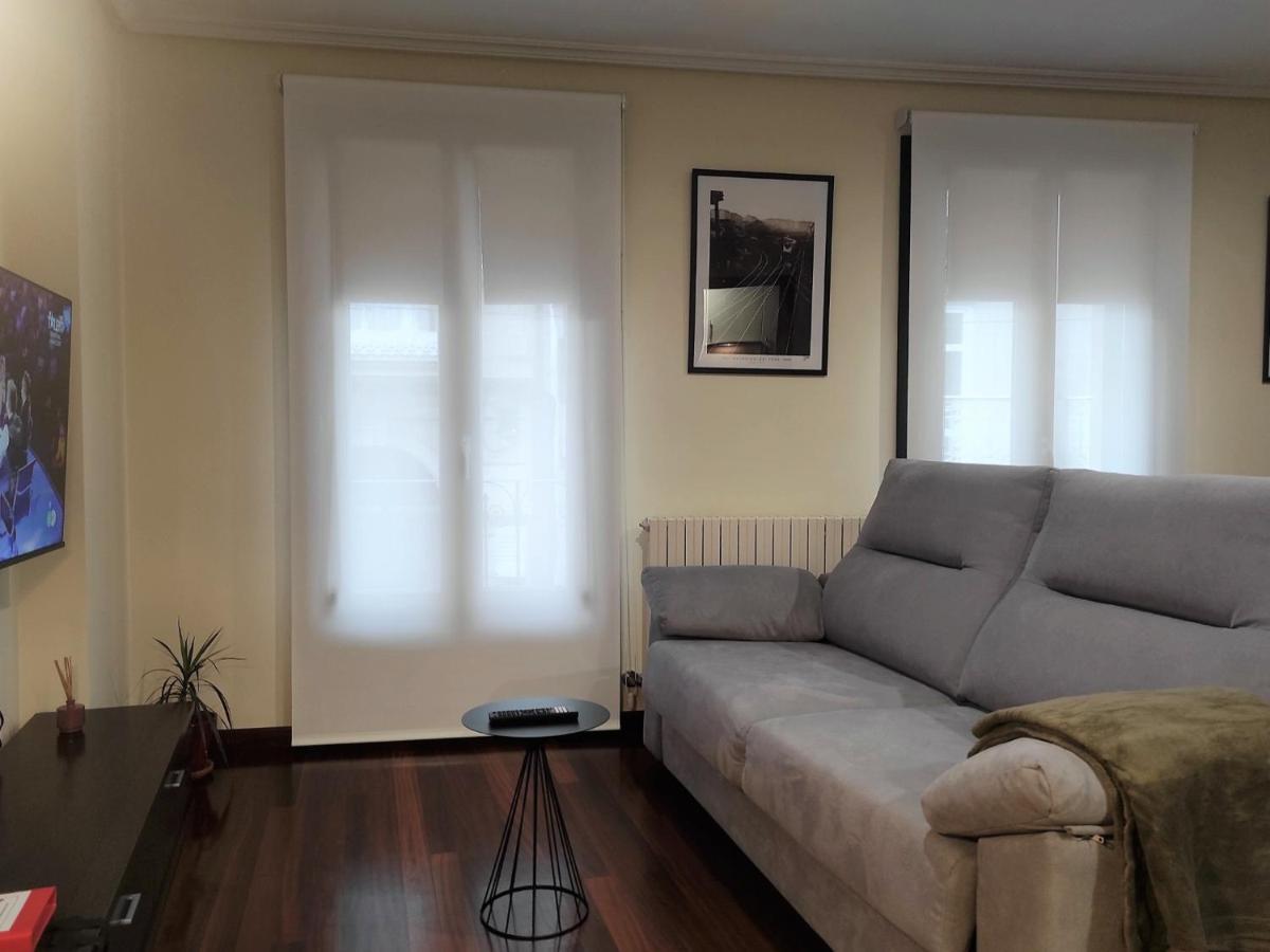 Appartamento 1A. Disfruta De Su Balcon Sobre El Casco Viejo. Ourense Esterno foto